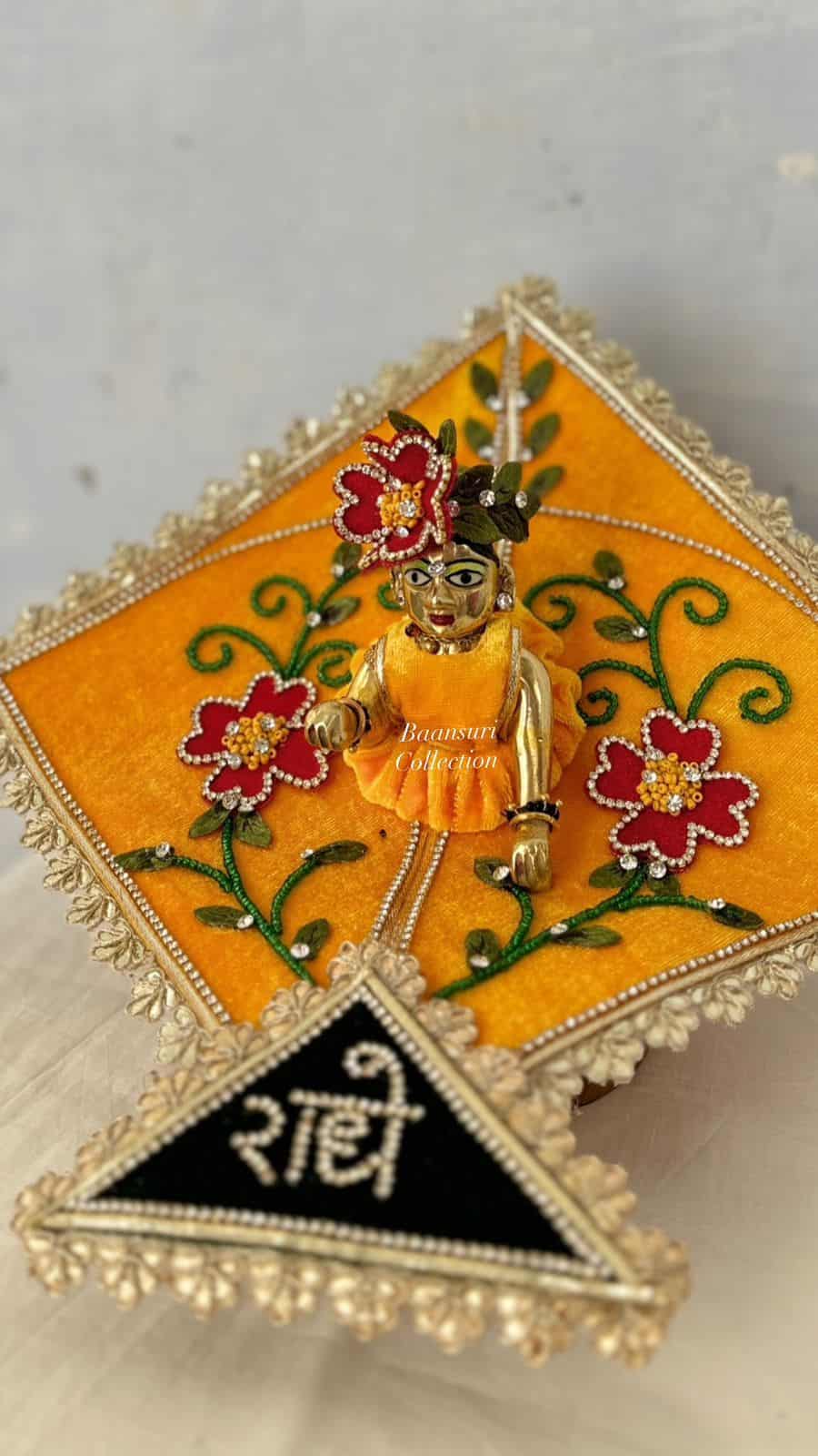 WhatsApp Image 2025-12-17 at 10.16.18 AM kite style laddu gopal poshak