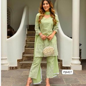 Green Chikankari Kurta Set 2026 Elegant Embroidered Grace!