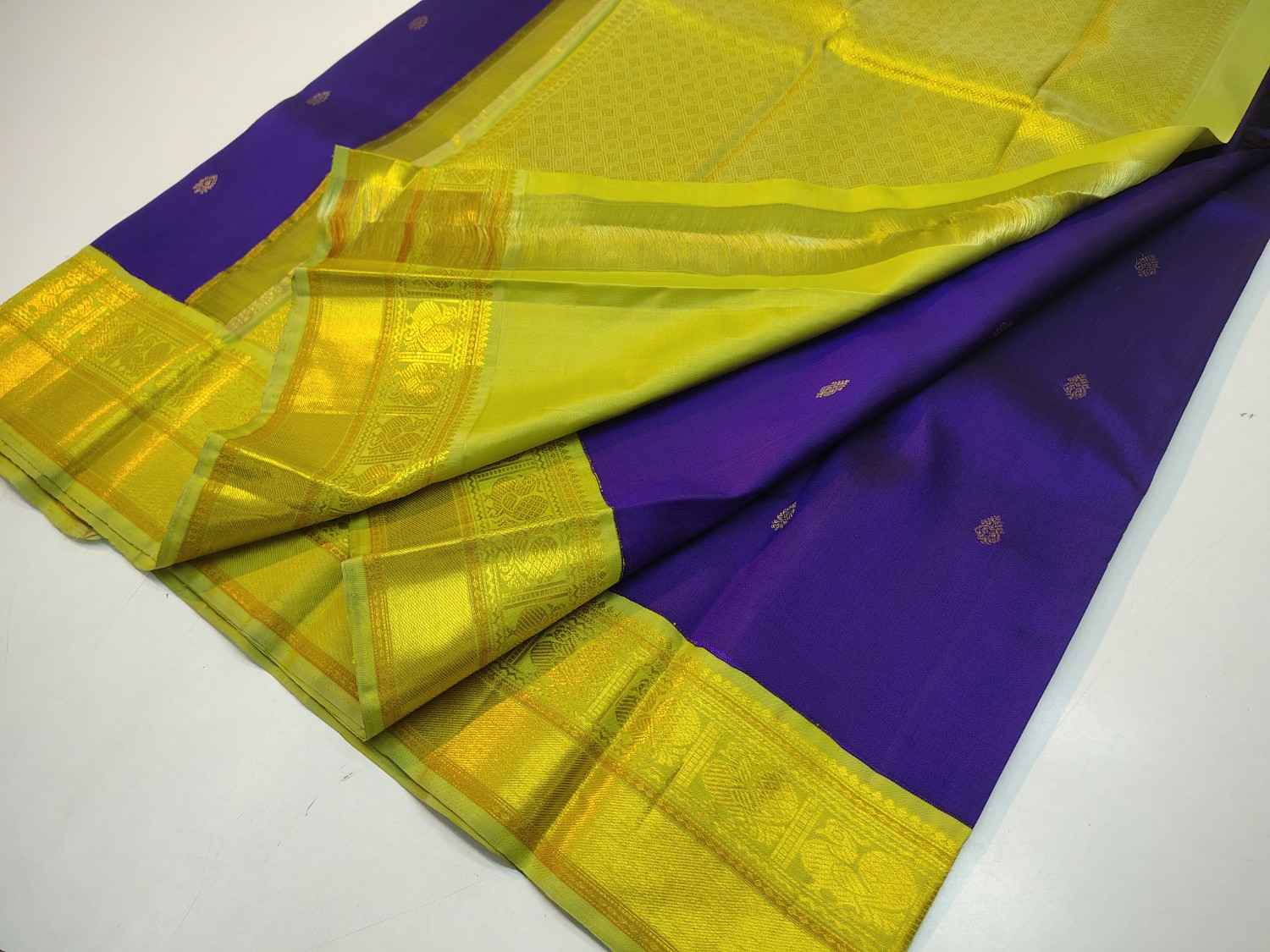 Kanchipuram Pure Handloom Silk Saree Korvai Border 2026 – 2GM Gold Zari & Silkmark Certified | Exclusive Handloom 2 Exclusive Kanchipuram Pure Handloom Silk Saree with traditional Korvai Border, 2GM Gold Zari and official Silkmark Certificate. Premium authentic handloom weave for weddings, festivals and heirloom occasions – pure silk excellence. Kanchipuram Pure Handloom Silk Saree Korvai Border 2026 – 2GM Gold Zari & Silkmark Certified | Exclusive Handloom - Image 2