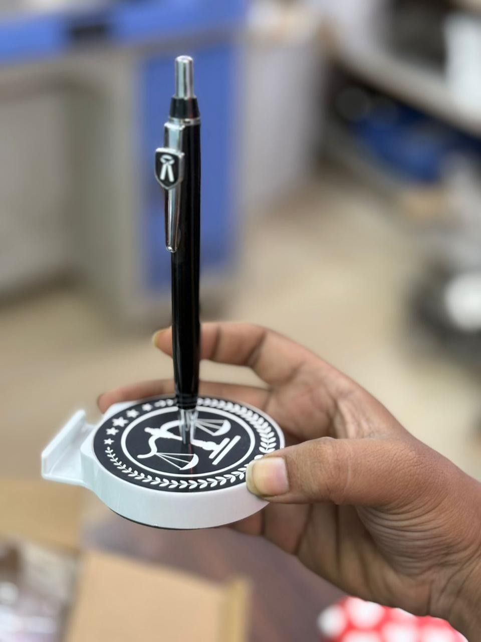 Magnetic Pen Stand for Advocate with Name 1 <p dir="auto">Premium magnetic pen stand for advocate with custom name engraving. Perfect professional desk organizer and thoughtful gift for lawyers with strong magnetic base and elegant design.</p> Magnetic-Pen-Stand-Advocate