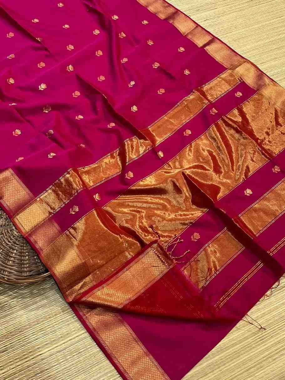 Maheshwari Handwoven Lotus Buta Saree | Silk Cotton | Youteek 2 Traditional Pure Maheshwari Handwoven Lotus Buta Saree in half silk half cotton. Elegant all-over lotus buta design perfect for festive and ethnic occasions. Maheshwari Handwoven Lotus Buta Saree | Silk Cotton | Youteek - Image 2
