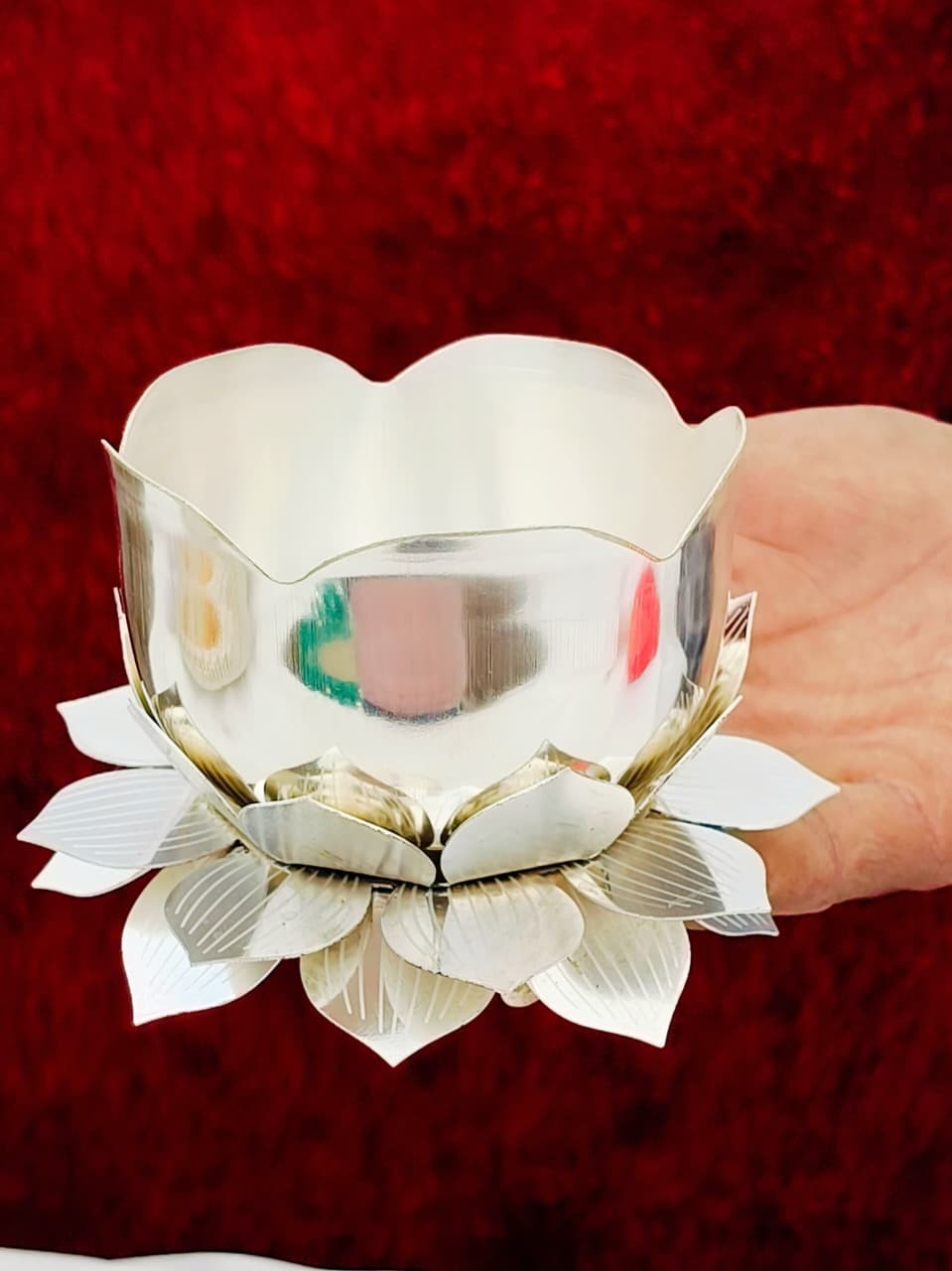 German Silver Lotus Prasad Bowl | Gold & Silver Finish 1 Elegant German silver lotus prasad bowl available in gold and silver finish. Size 4.5 inch. Perfect for puja, mandir and festive use. MOQ 2 pieces. German Silver Lotus Prasad Bowl | Gold & Silver Finish