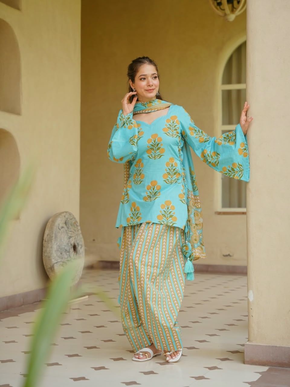 Farshi Salwar Set | Corset Style Kurti | Cotton 60/60 1 Trendy Farshi Salwar Set with corset-style kurti and elegant printed Farshi Salwar featuring flower motifs. Cotton 60/60 fabric with heart tassels. Size M to XXL. Ready to dispatch. Farshi Salwar Set