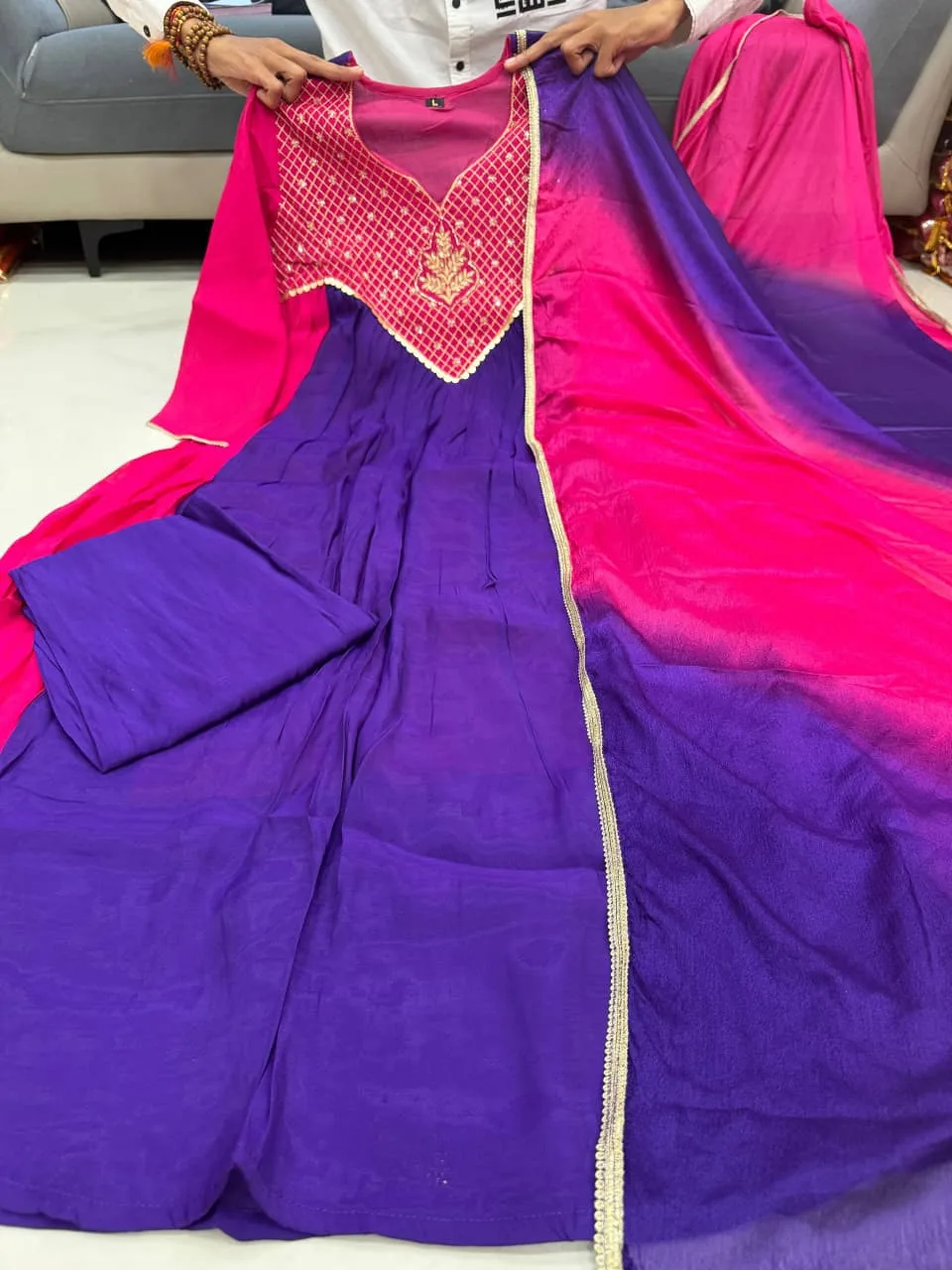 Two Tone Chanderi Anarkali Suit Set | Youteek 2 Pink and orange two-tone pure mal chanderi anarkali suit set with golden hand work yoke, lining, pant and dupatta. Sizes M to XXL. Weight about 500 g. two tone chanderi anarkali suit set